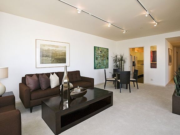 5th image of 333 Bush St APT 4105