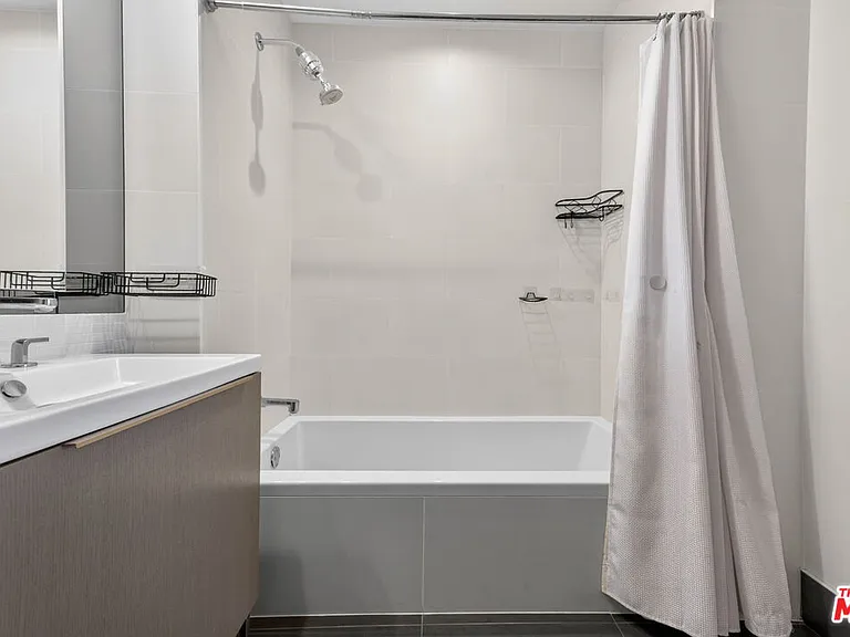 889 Francisco St #1806 — Photo 14