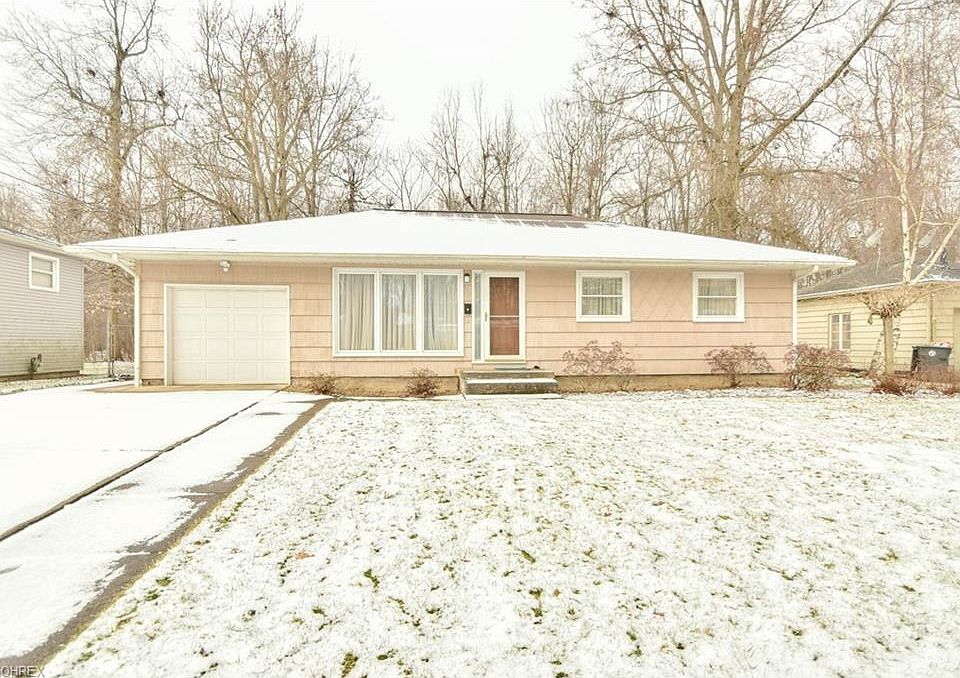 1st image of 2735 Crestwood Dr NW