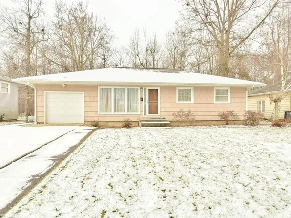 2735 Crestwood Dr NW, Warren, OH 44485