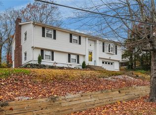 155 Birkshire Dr, Warwick, RI 02886