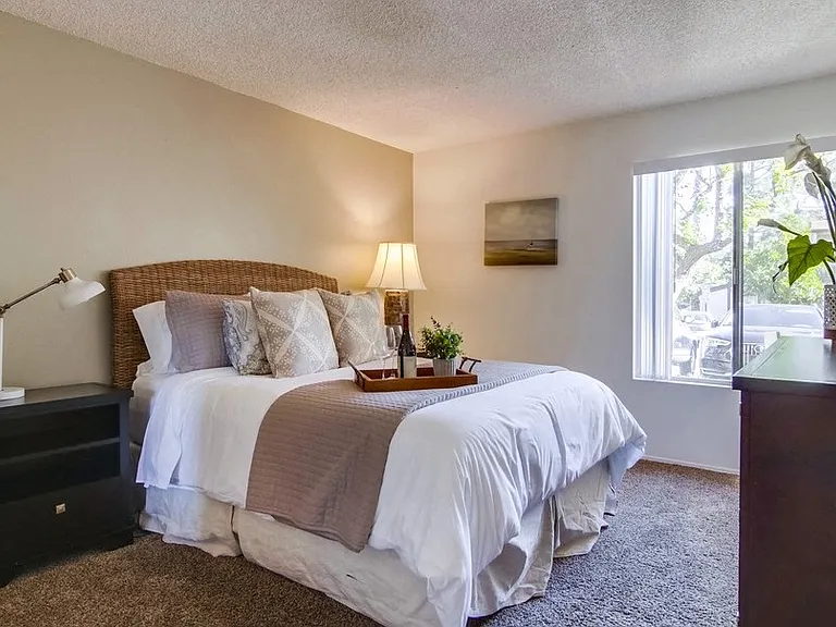 Shasta Lane Apartments — Photo 10