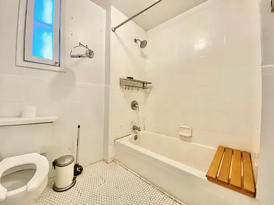 Rented by Keller Williams NYC | media 16