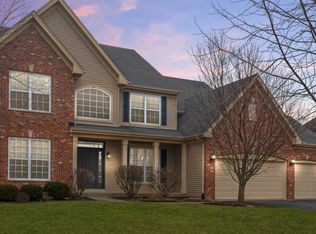 1787 Goldsboro Ln, Crystal Lake, IL 60014