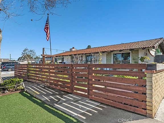 4th image of 20292 Riverside Dr