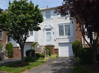 66 Jordache Ln, Spencerport, NY 14559