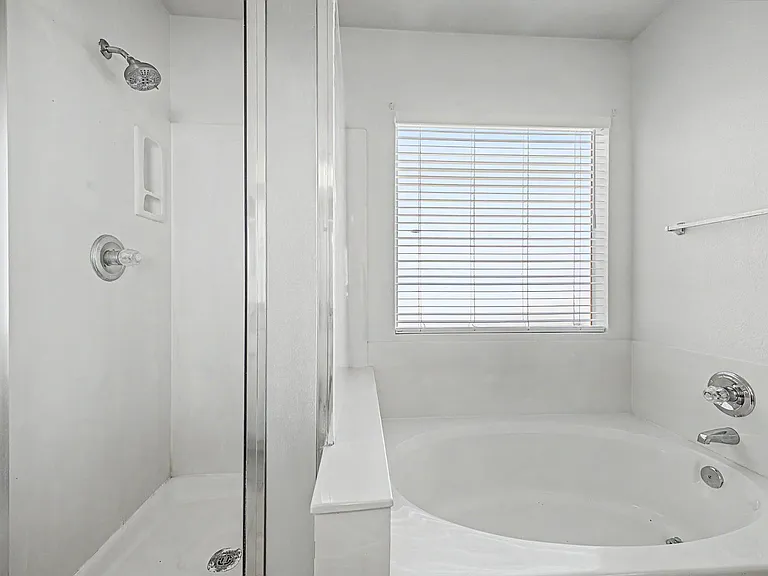 1295 S Honeysuckle Ln — Photo 24