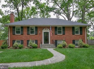 1704 Old Stage Rd, Alexandria, VA 22308