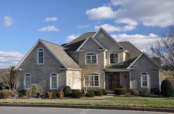 1st image of 123 Laurel Ridge Dr