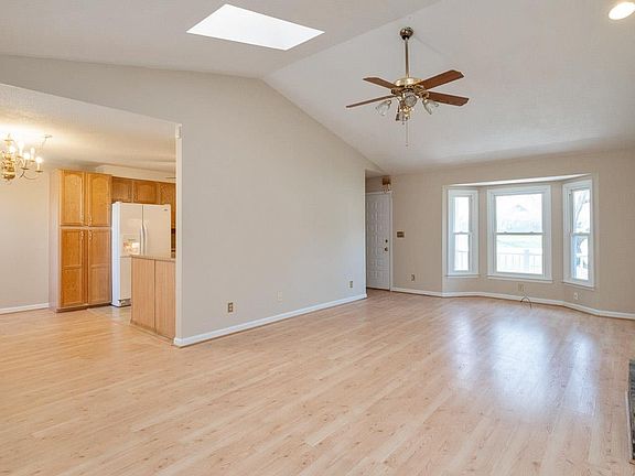 3rd image of 1201 Windchase Dr