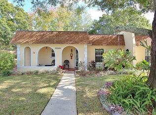 9899 84th St, Seminole, FL 33777