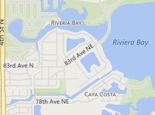 9666 Oak St NE, Saint Petersburg, FL 33702