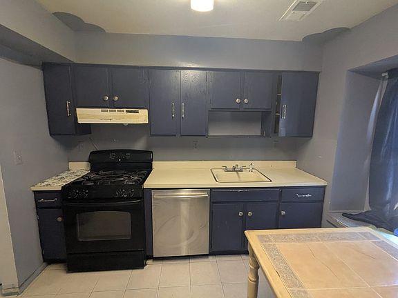 5th image of 106 Woodlake Manor Dr