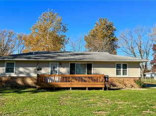 3123 Lakeland Rd, Decatur, IL 62521