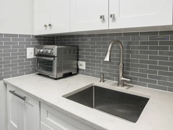 44 West 62nd Street image 8 of 12