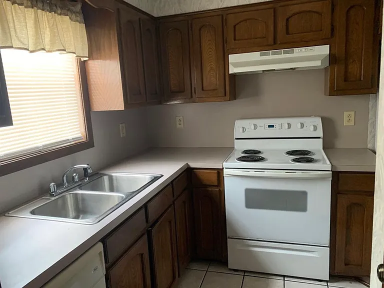 127 Willow Branch Dr #D — Photo 4