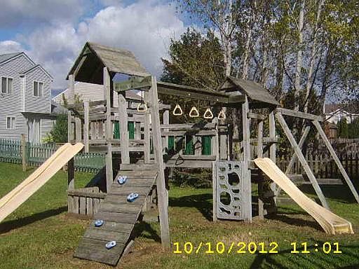 3rd image of 2448 N Sheffield Ct