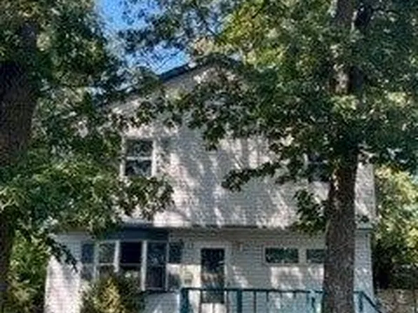 52 Heilman Avenue, Lake Ronkonkoma, NY 11779