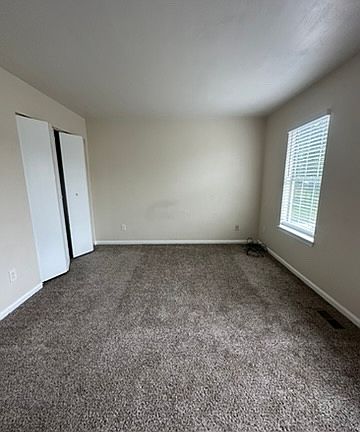 2nd image of 2 Peachtree Ct #2