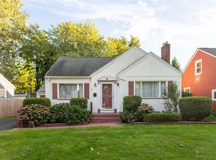 61 Redwood Rd, Rochester, NY 14615