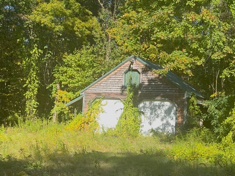2nd image of 17 Trundlebed Lane