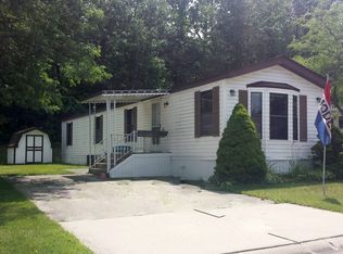145 Applewood Ct, Davison, MI 48423