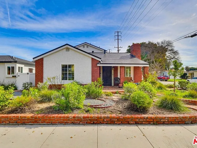 2200 Easy Ave — Photo 2