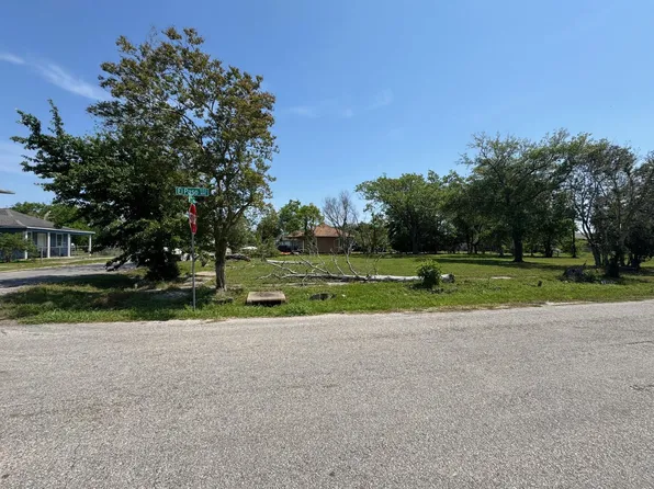 530 El Paso Ave, Port Arthur, TX 77640