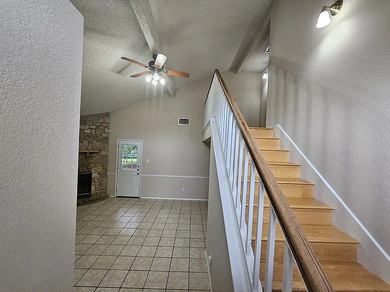 5 Canary Ct — Photo 4