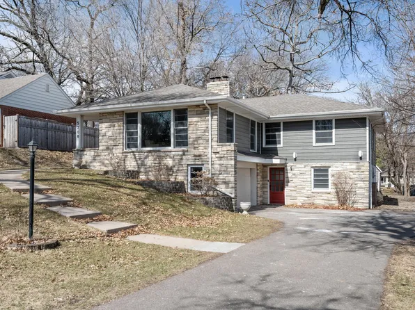 5208 W 56th St, Edina, MN 55436