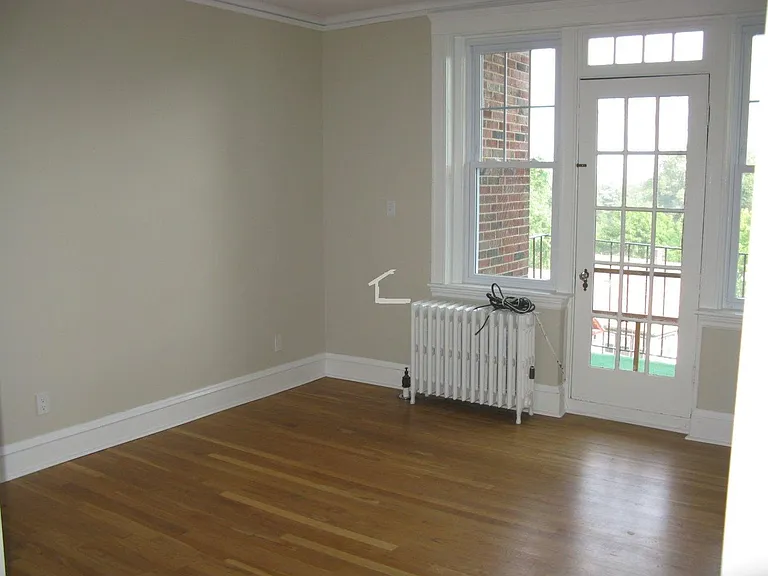 2033 Commonwealth Ave #4 — Photo 2