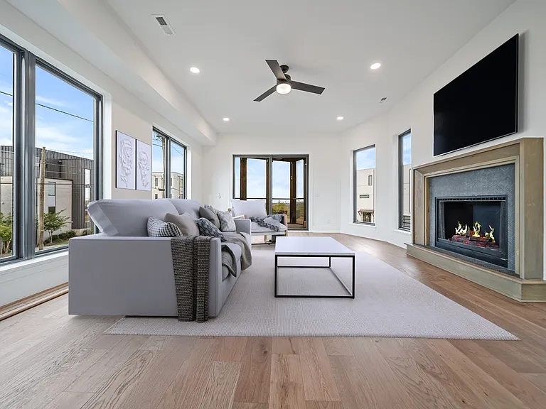 6011 Hill Cir — Photo 32