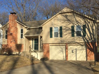 14025 S Tomahawk Dr, Olathe, KS, 66062