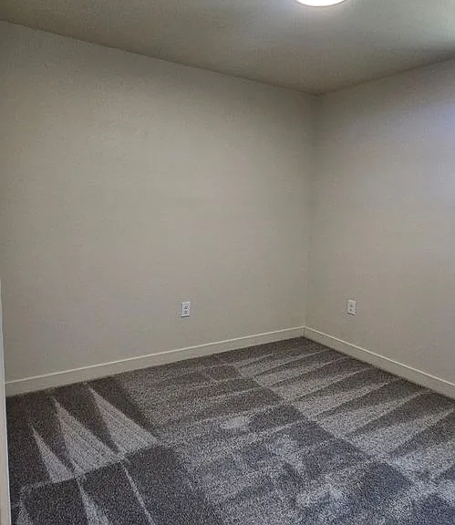 3839 Woodlawn Ave — Photo 37