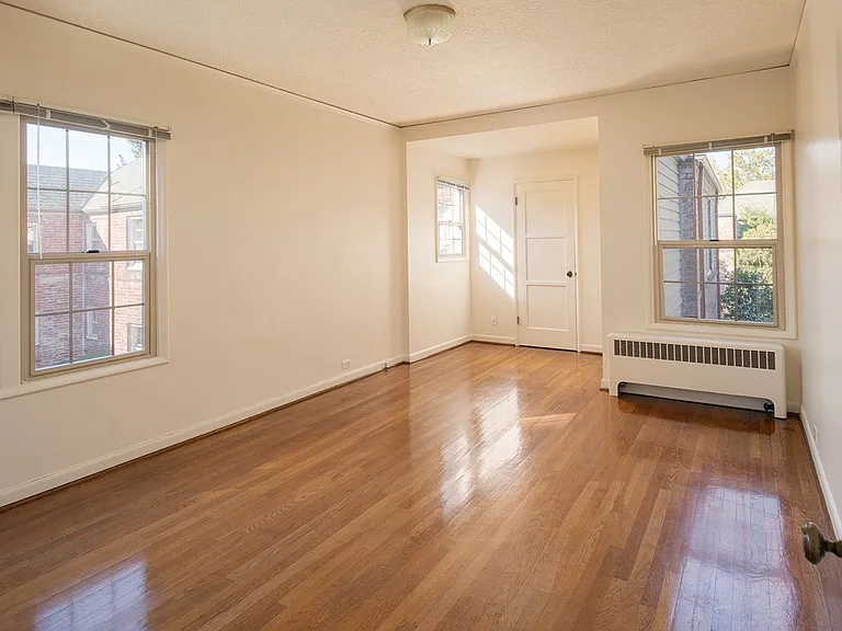 Parkview Apartments — Photo 12