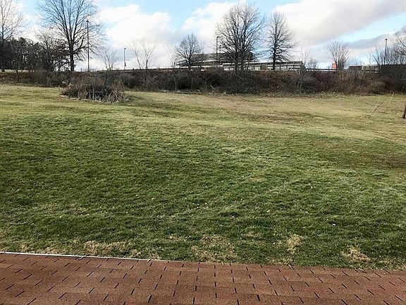 4th image of 331 Arnold Palmer Dr