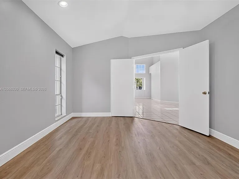1520 Seabay Rd — Photo 57