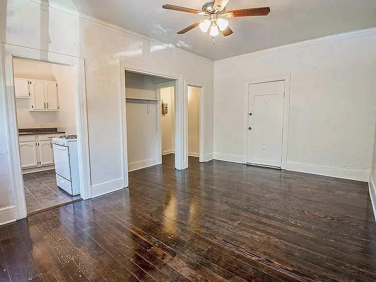 415 S. Westlake Avenue — Photo 2