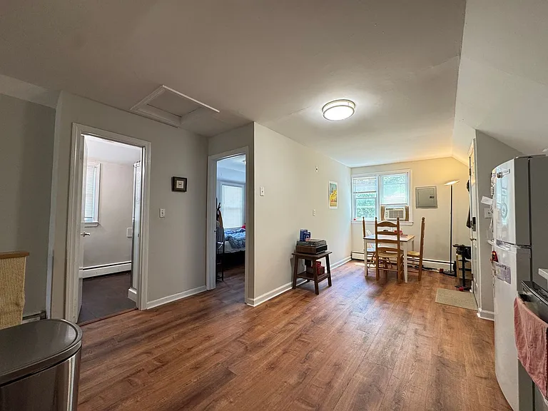 56 Hillside Pl #4 — Photo 1