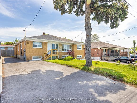 2nd image of 29 Giltspur Dr