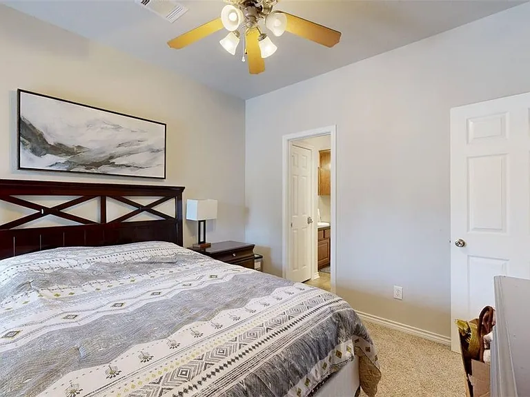 141 Forest Dr — Photo 17