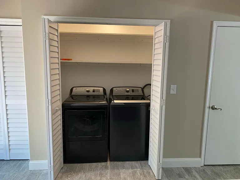 13 Dorchester Dr — Photo 10