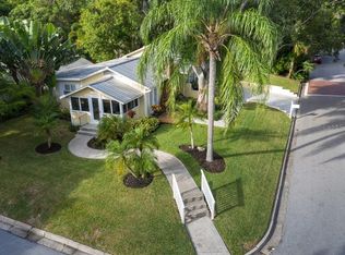 1750 Bayview Dr, Sarasota, FL 34239