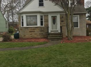 4109 W 214th St, Fairview Park, OH