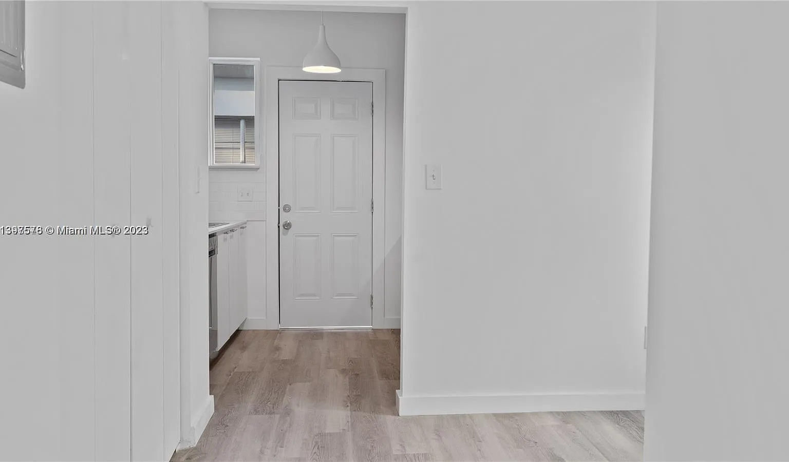 1 bed, 750 sqft, $2,200 — Photo 4