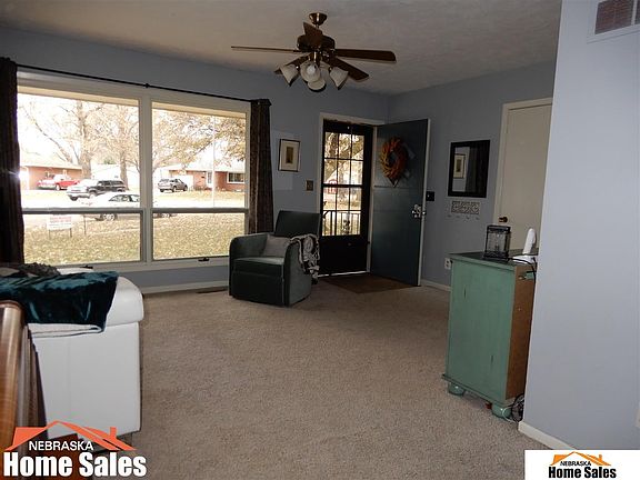 3rd image of 10211 W Oak Lane Cir