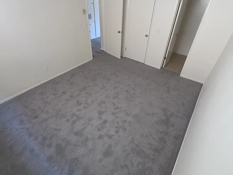 12520 Oxford Ave — Photo 5