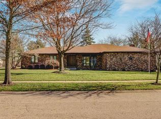 6204 Beaver Lake Dr, Grove City, OH