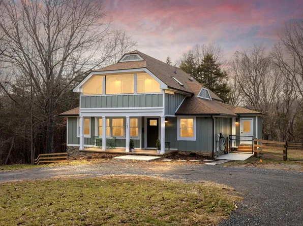 167 Raintree Rd, Verona, VA 24482