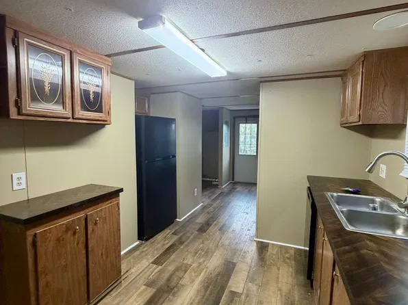 1050 Darrell Thompson Rd, Lyons, GA 30436